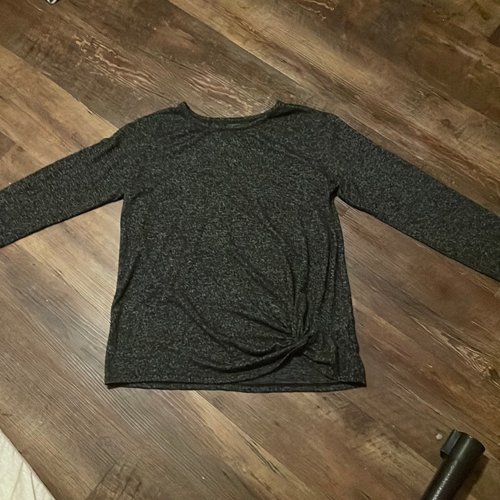 Grey/black long sleeve shirt